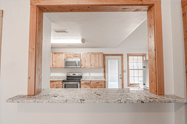 2381 County Rd C2691, Stanton, TX 79782