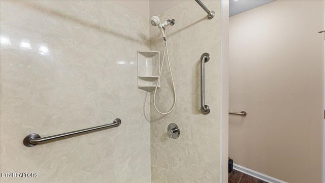 10016 Bellflower Way, Knoxville, TN 37932