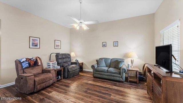 10016 Bellflower Way, Knoxville, TN 37932