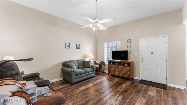 10016 Bellflower Way, Knoxville, TN 37932