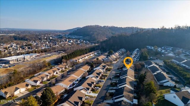 10016 Bellflower Way, Knoxville, TN 37932