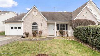 10016 Bellflower Way, Knoxville, TN 37932