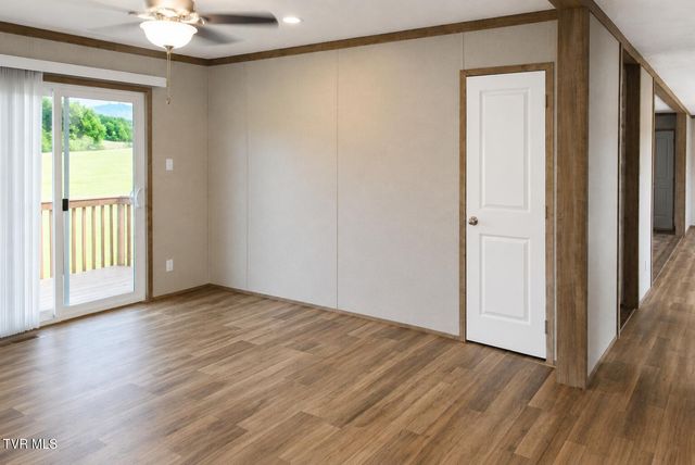 105 Wedding Lane, Chuckey, TN 37641