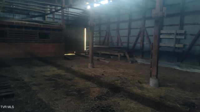 105 Wedding Lane, Chuckey, TN 37641