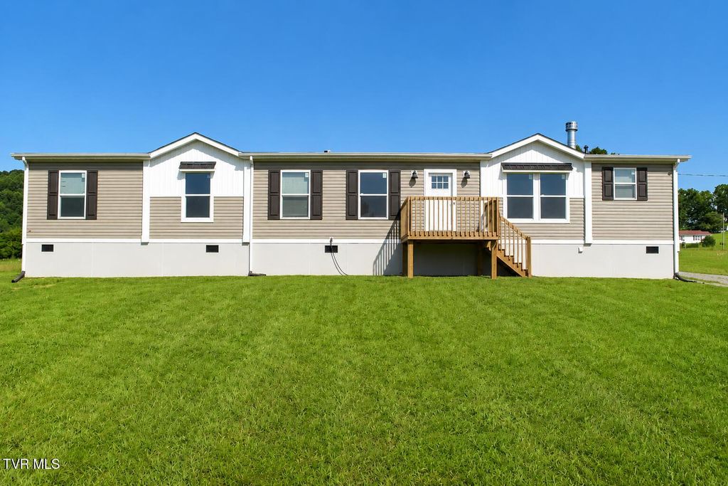 105 Wedding Lane, Chuckey, TN 37641