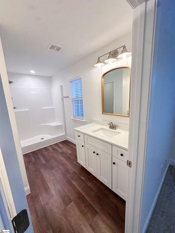 734 S Bomar Avenue, Landrum, SC 29356