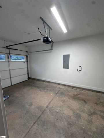 734 S Bomar Avenue, Landrum, SC 29356