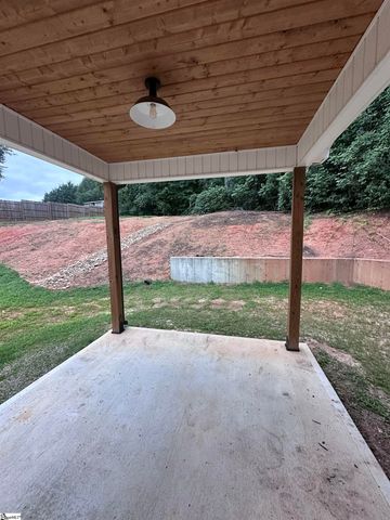 734 S Bomar Avenue, Landrum, SC 29356