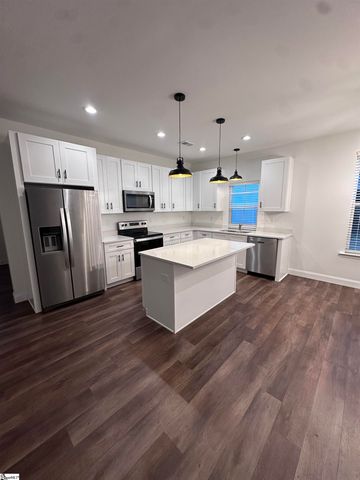 734 S Bomar Avenue, Landrum, SC 29356