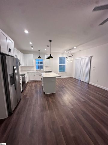 734 S Bomar Avenue, Landrum, SC 29356