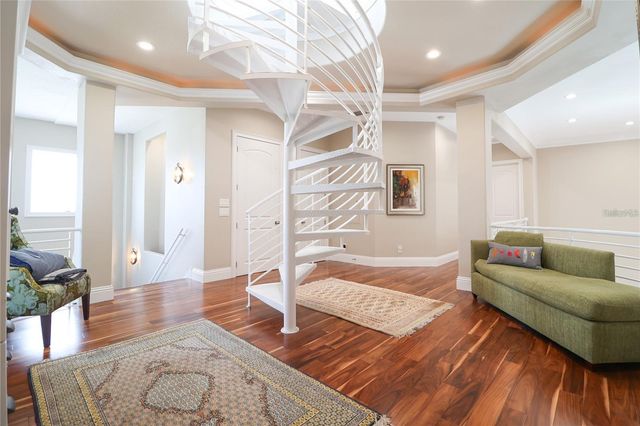 11105 5TH STREET E, Treasure Island, FL 33706