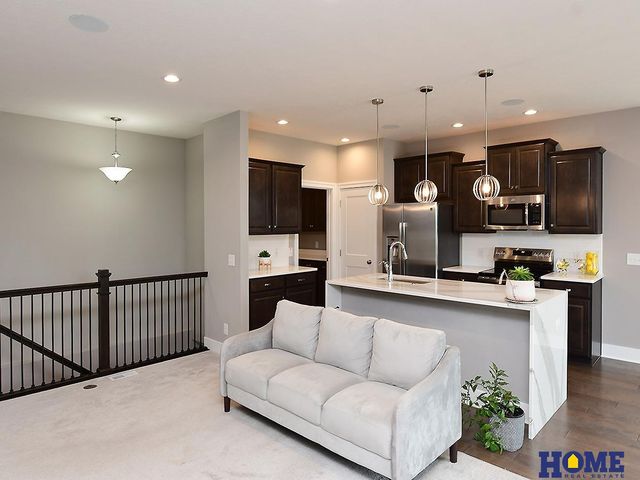 7421 N 11th Street, Lincoln, NE 68521