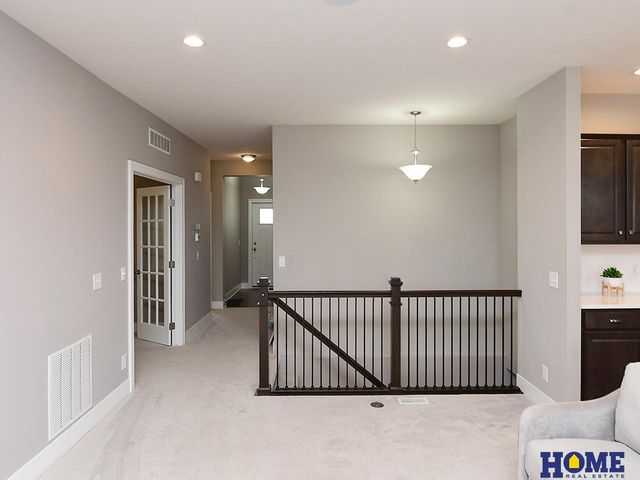 7421 N 11th Street, Lincoln, NE 68521