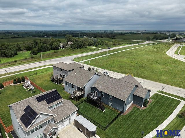 7421 N 11th Street, Lincoln, NE 68521