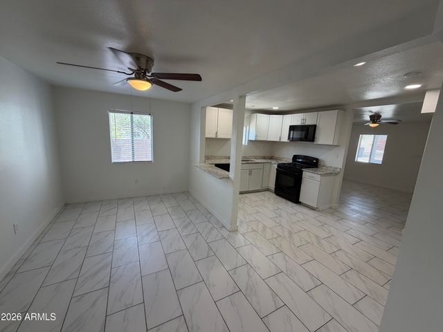 9012 N 14TH Street, Phoenix, AZ 85020