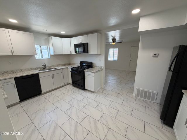 9012 N 14TH Street, Phoenix, AZ 85020