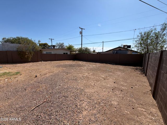 9012 N 14TH Street, Phoenix, AZ 85020