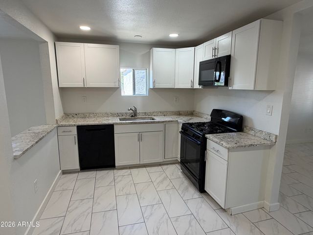 9012 N 14TH Street, Phoenix, AZ 85020