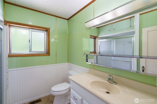 48242 Moen Road, Concrete, WA 98237