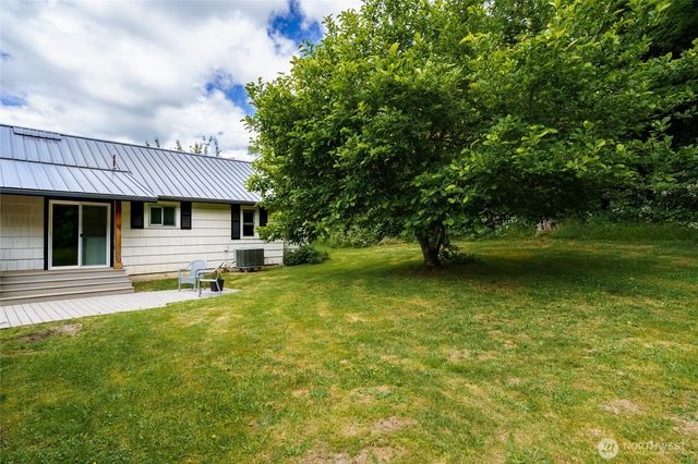 48242 Moen Road, Concrete, WA 98237