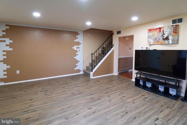 7123 SALEM PARK CIR, Mechanicsburg, PA 17050