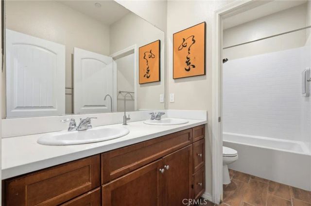 24208 Via Perla, Valencia, CA 91354