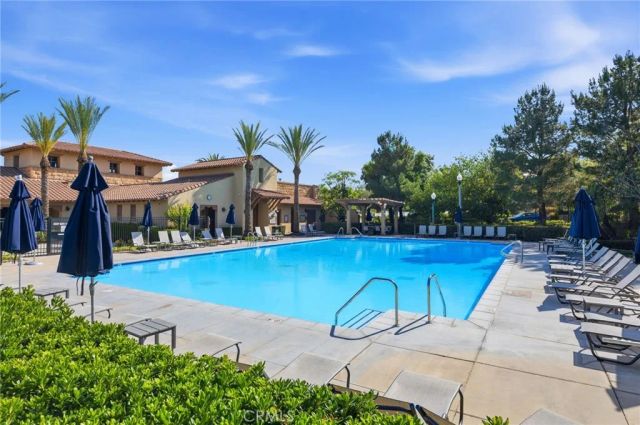 24208 Via Perla, Valencia, CA 91354