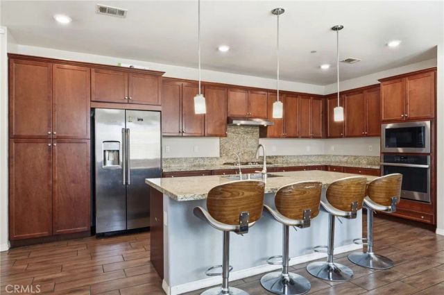 24208 Via Perla, Valencia, CA 91354