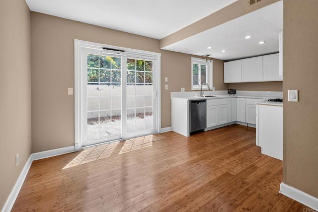 2138 Via Robles, Oceanside, CA 92054