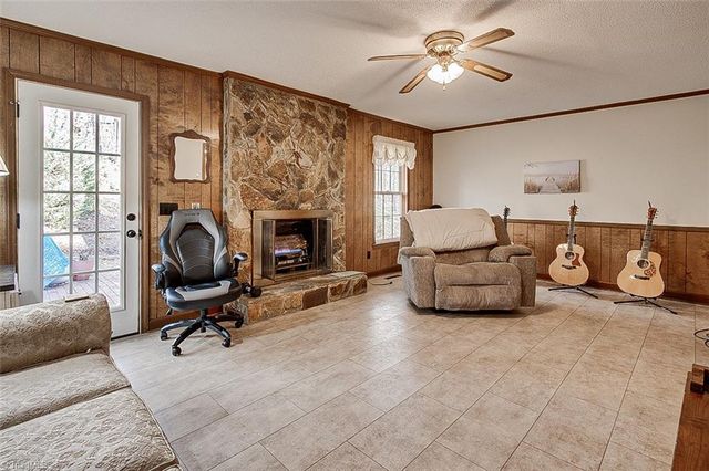 1211 Canterbury Trail, Asheboro, NC 27205