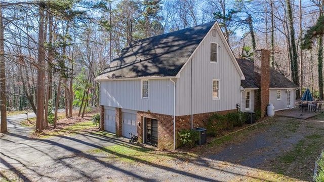 1211 Canterbury Trail, Asheboro, NC 27205