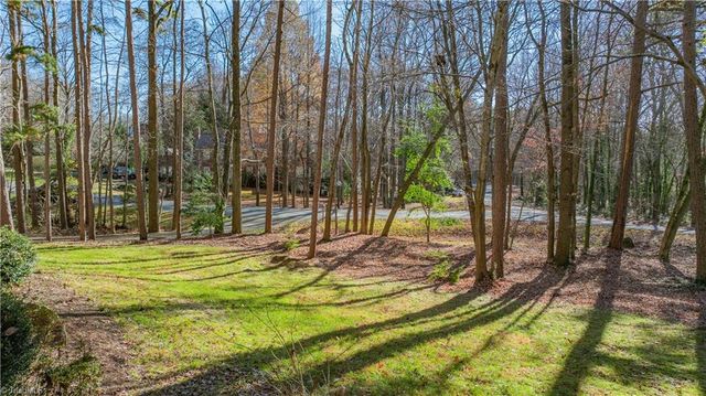 1211 Canterbury Trail, Asheboro, NC 27205