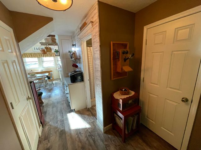 110 Pioneer Way, Hollister, MO 65672