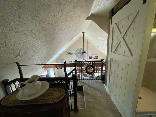 110 Pioneer Way, Hollister, MO 65672