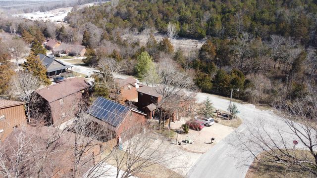 110 Pioneer Way, Hollister, MO 65672