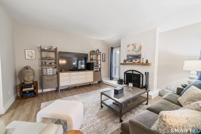916 Heritage Village A, Southbury, CT 06488