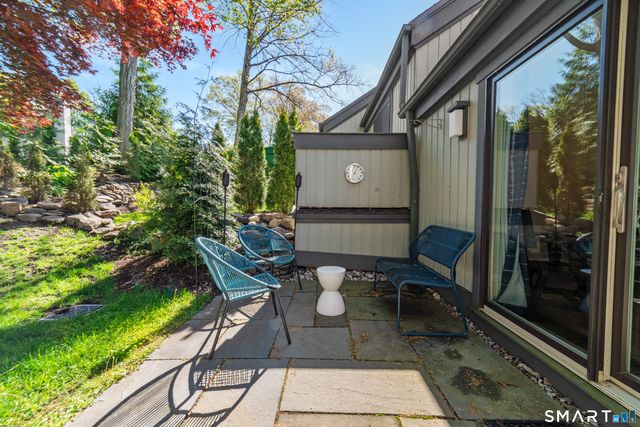 916 Heritage Village A, Southbury, CT 06488