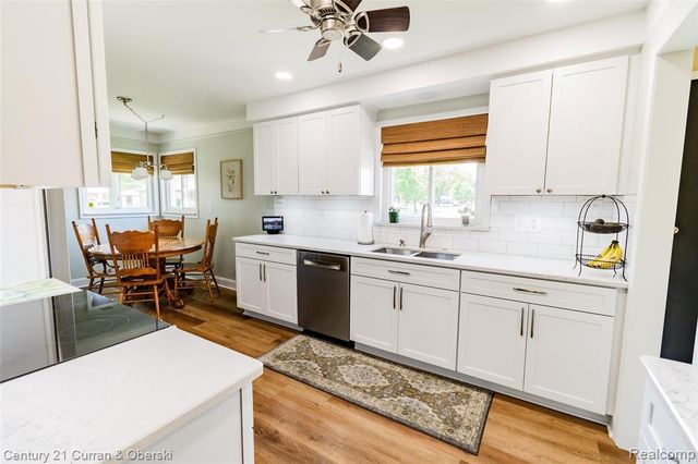 4218 Pardee Avenue, Dearborn Heights, MI 48125