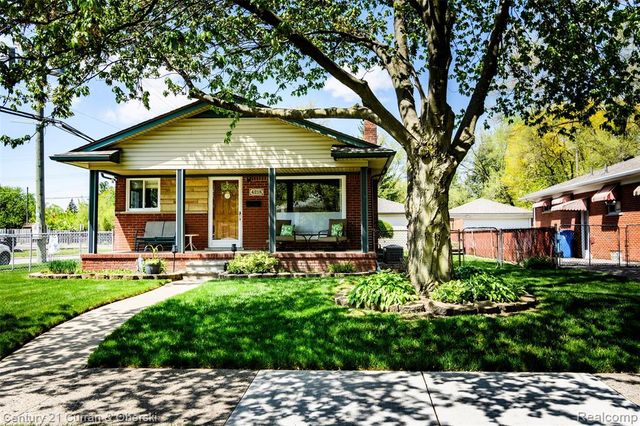4218 Pardee Avenue, Dearborn Heights, MI 48125