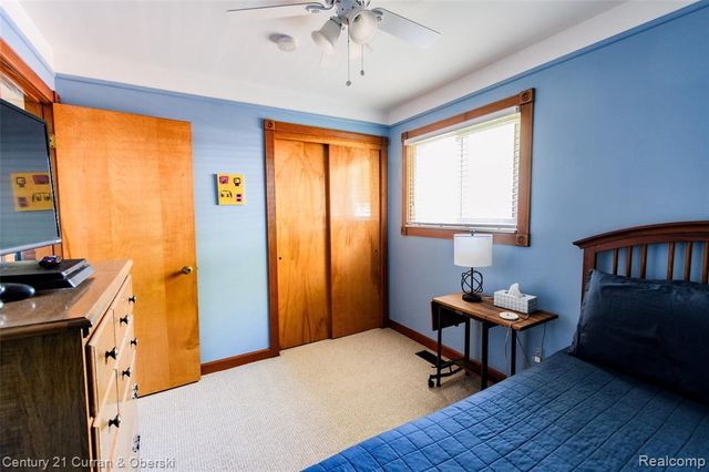 4218 Pardee Avenue, Dearborn Heights, MI 48125