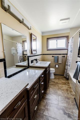 4218 Pardee Avenue, Dearborn Heights, MI 48125