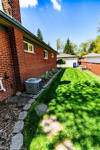 4218 Pardee Avenue, Dearborn Heights, MI 48125