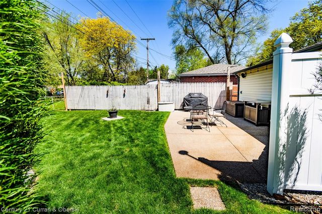 4218 Pardee Avenue, Dearborn Heights, MI 48125