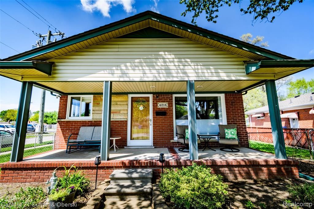 4218 Pardee Avenue, Dearborn Heights, MI 48125