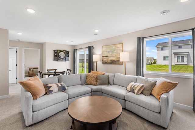 1622 Oak Ridge Street, Hanover, MN 55341