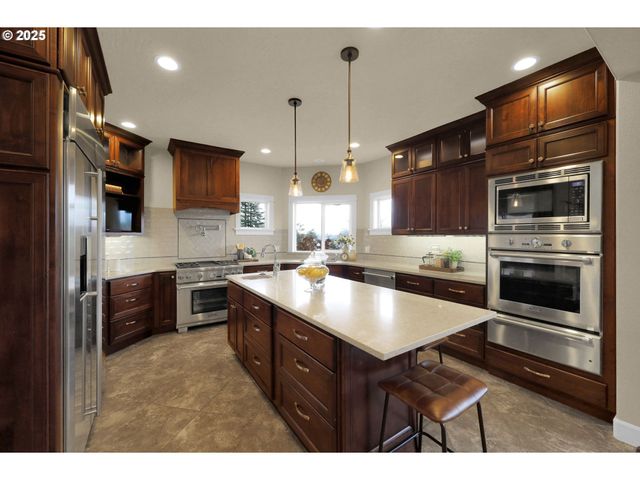 1243 CRENSHAW Rd, Eugene, OR 97401