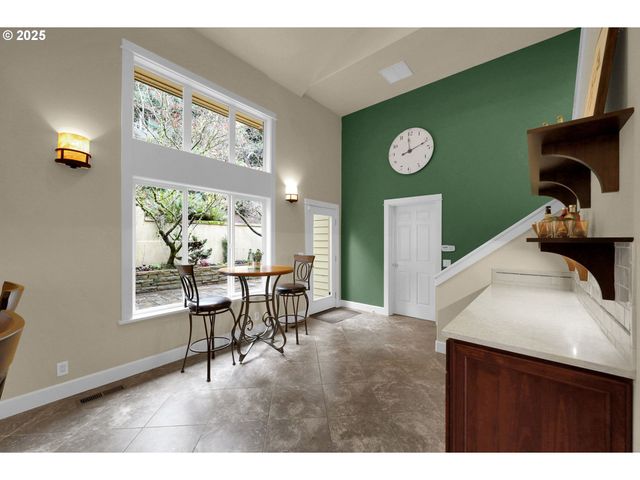 1243 CRENSHAW Rd, Eugene, OR 97401