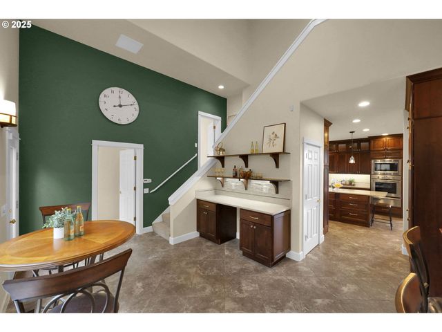 1243 CRENSHAW Rd, Eugene, OR 97401