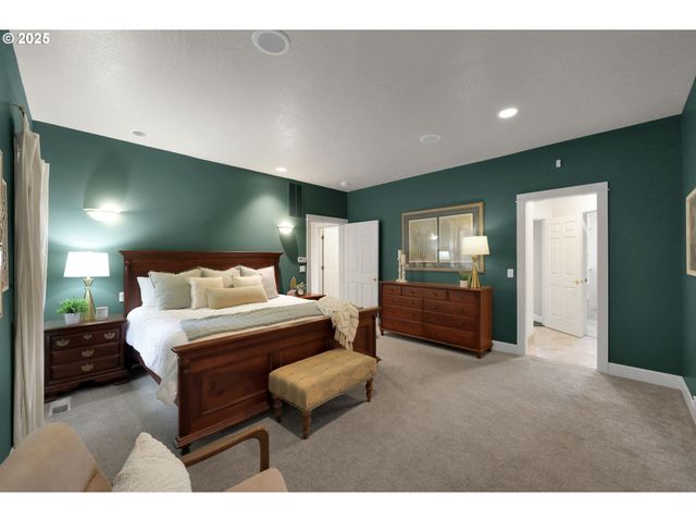 1243 CRENSHAW Rd, Eugene, OR 97401