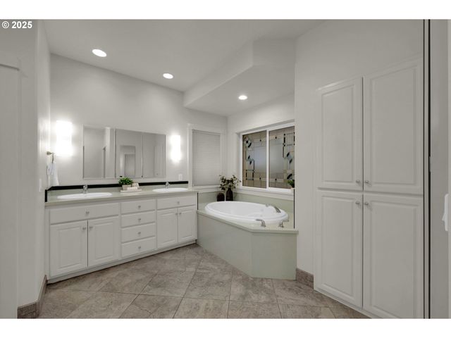 1243 CRENSHAW Rd, Eugene, OR 97401